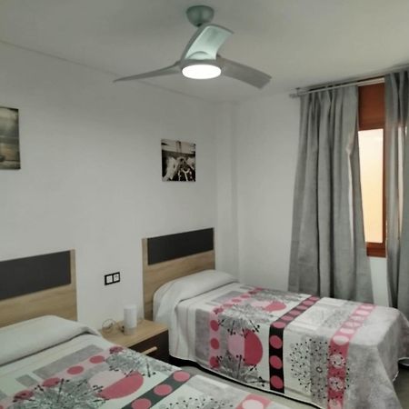ל'אמפולה Apartamento Primera Linea De Mar En Ebrehogar מראה חיצוני תמונה