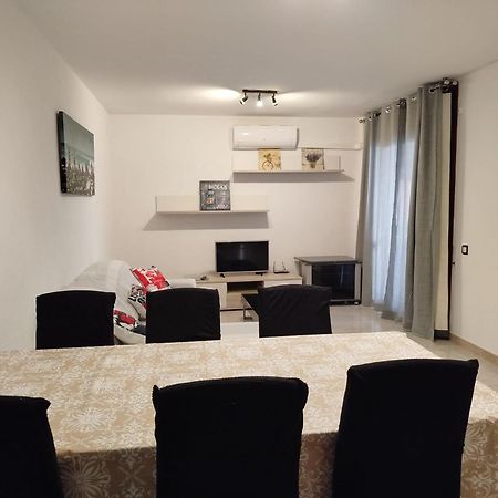 ל'אמפולה Apartamento Primera Linea De Mar En Ebrehogar מראה חיצוני תמונה